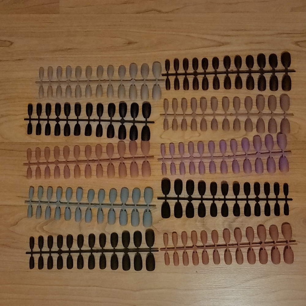 Matt false nails